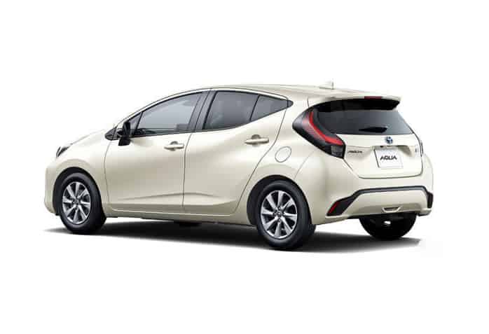 Toyota Memperkenalkan Teknologi Bateri Hibrid Aqua